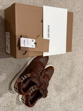 Burberry Brown Suede & Leather Men’s Low-Top Sneakers